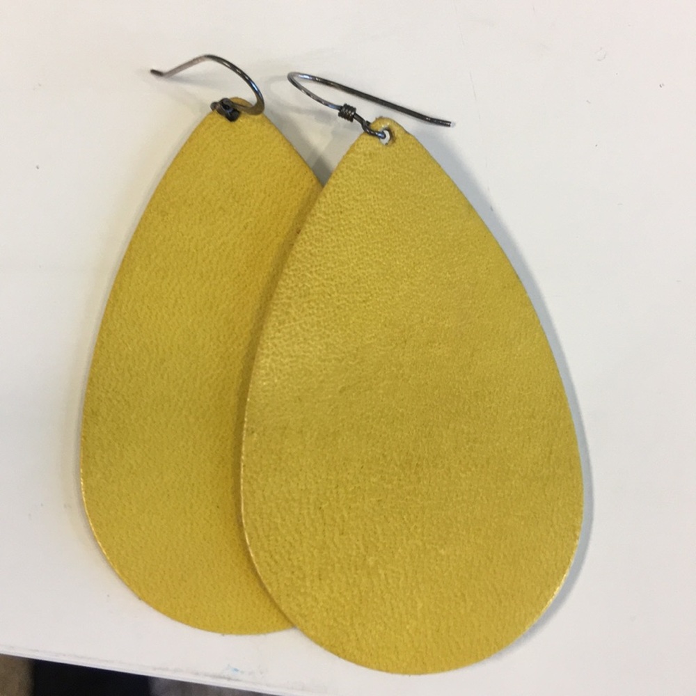 Nickel and suede earrings